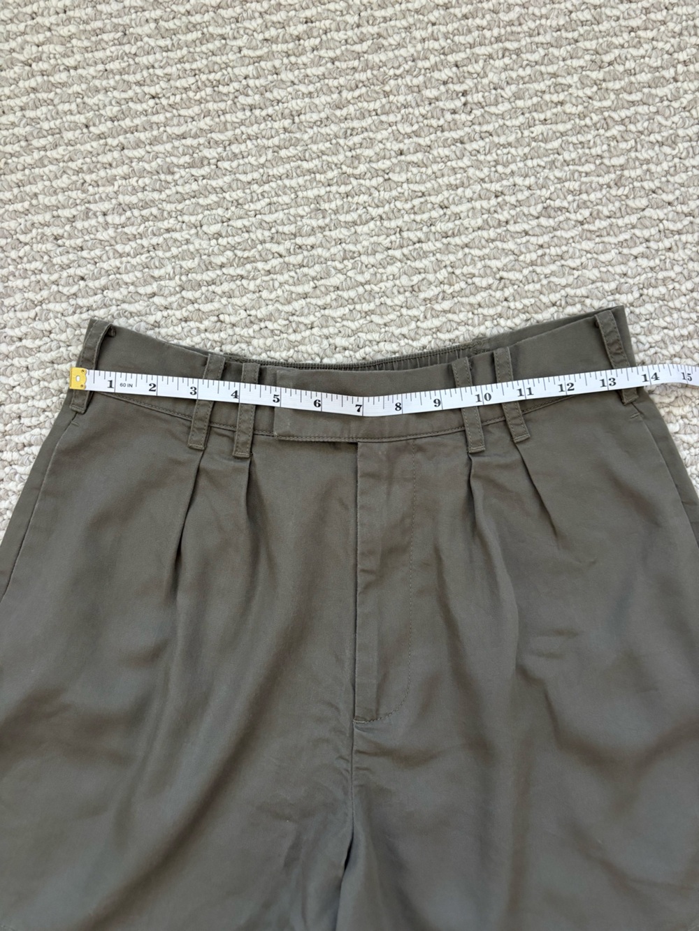 Abercrombie & Fitch Women’s Shorts Size Small Olive Green Tailored Pleated - Picture 6 of 9